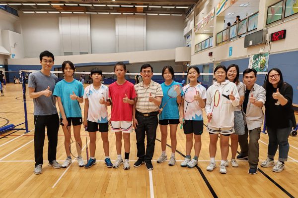 Inter-school Badminton Competition (Grade C Girls)  1st runner-up