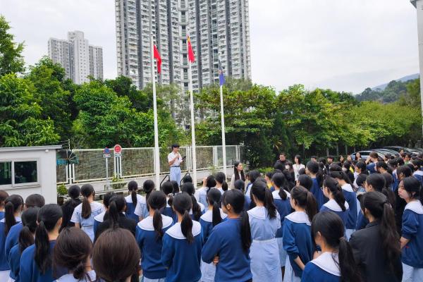 The Student Association Chairman shared on the theme of “Sports and Perseverance” during morning assembly, echoing the school’s “STAR” quality, and encouraging students to uphold a spirit of resilience.